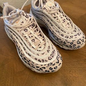 New Nike Air Max wore one time